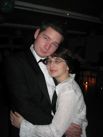 064125_Thomas_Laura.jpg