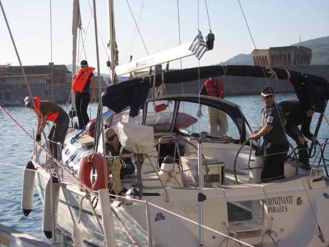073300_Fender_einholen.jpg