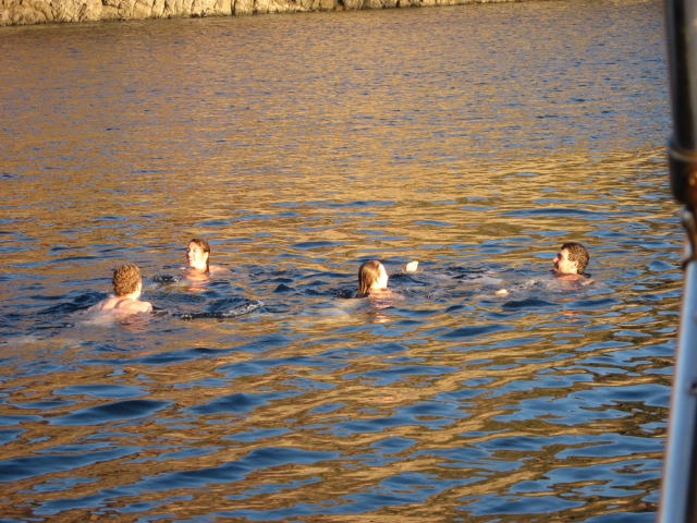 073323_Mathias_Yvonne_Andrea_Adrian.jpg