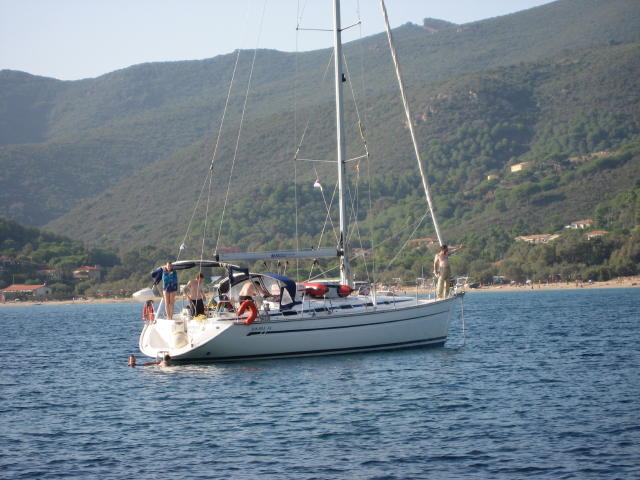 073527_Crew_A.jpg