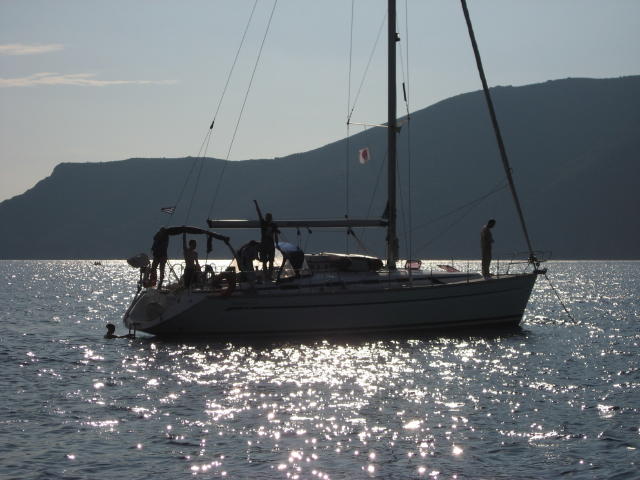 073533_Crew_A.jpg