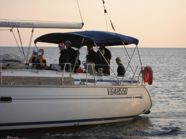 073591_Crew_B.jpg