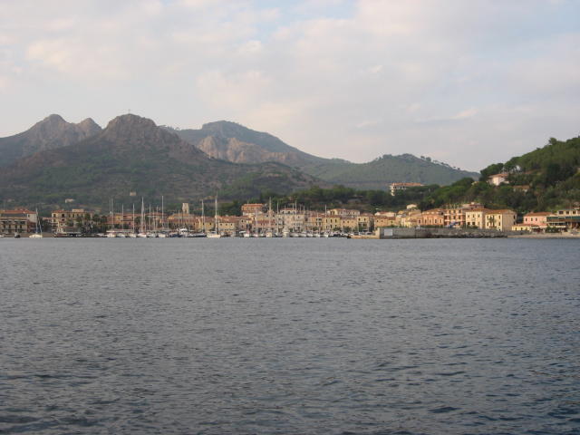 073757_Hafen_von_Porto_Azurro.jpg