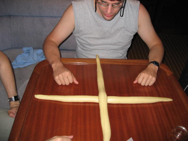 073771_zuerst_ueberkreuzen.jpg