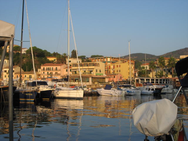 073775_Hafen_von_Porto_Azurro.jpg
