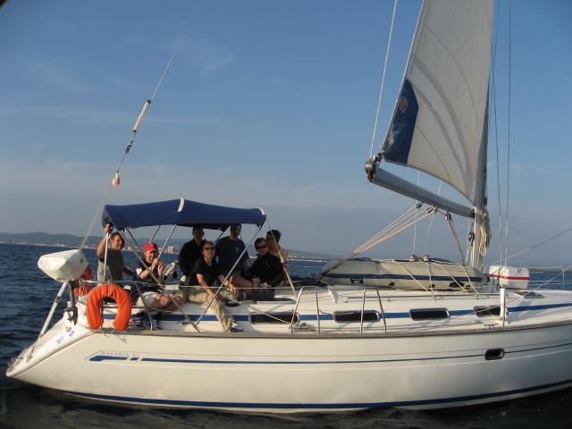 073912_Crew_B.jpg