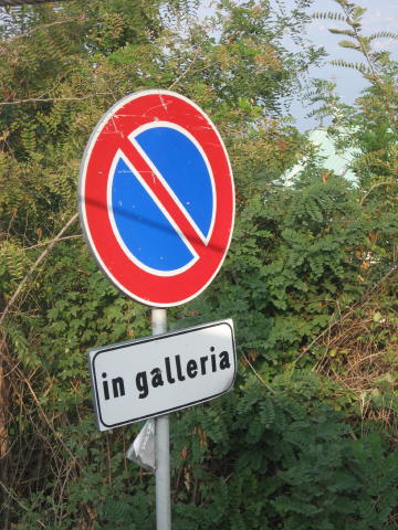 074034_Parkverbot_in_galleria.jpg