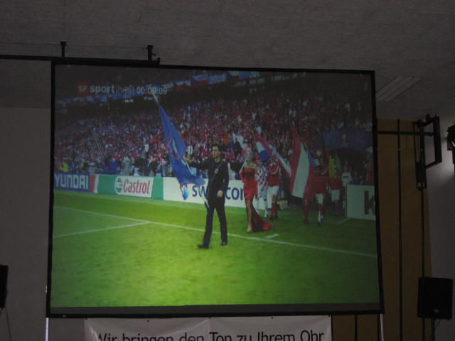 081409_Einmarsch_der_Spieler.jpg