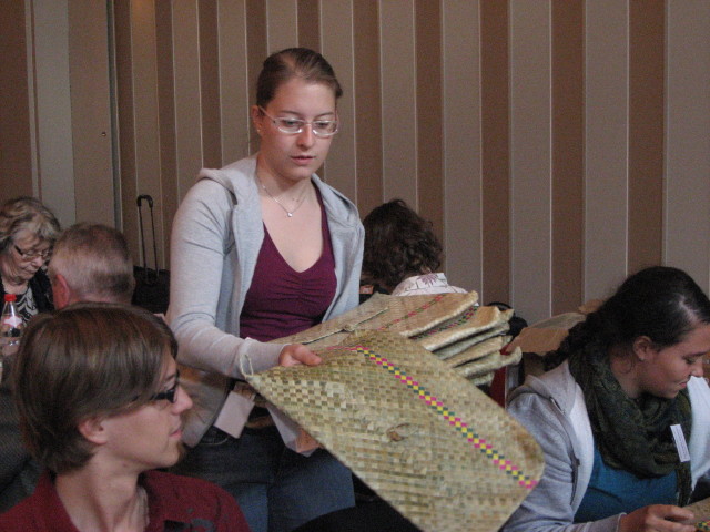 093070_Geschenke_verteilen.jpg