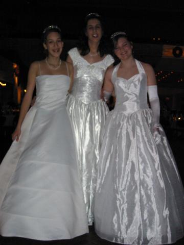 024703_Maya_Nicole_Corinne.jpg