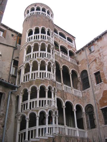 031403_Wendeltreppe.jpg