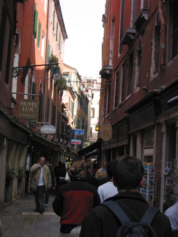 031415_Typische_Gasse.jpg