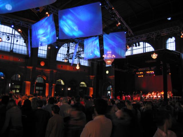 032241_Ambiente_Ballhalle.jpg