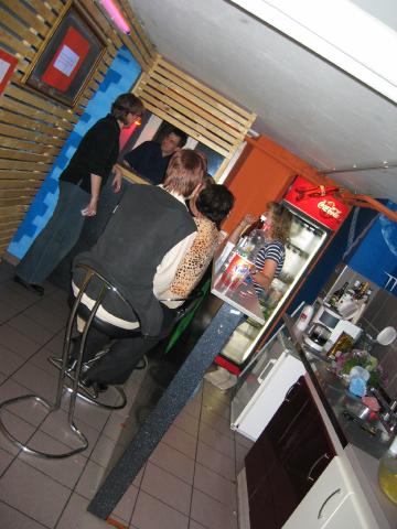 033797_An_der_Bar.jpg