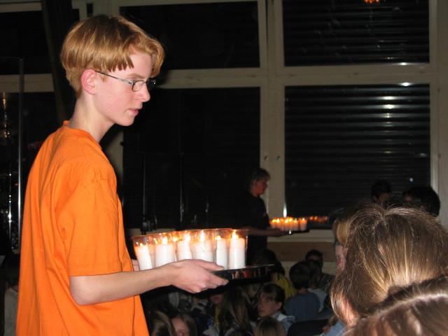 041417_Lichter_weitergeben.jpg