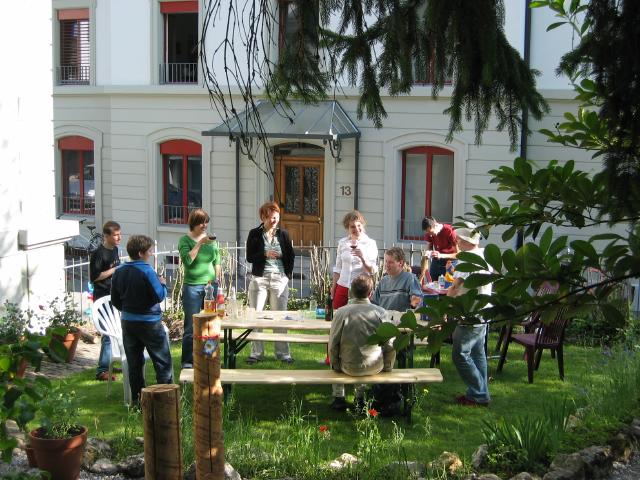 043135_Festgesellschaft.jpg