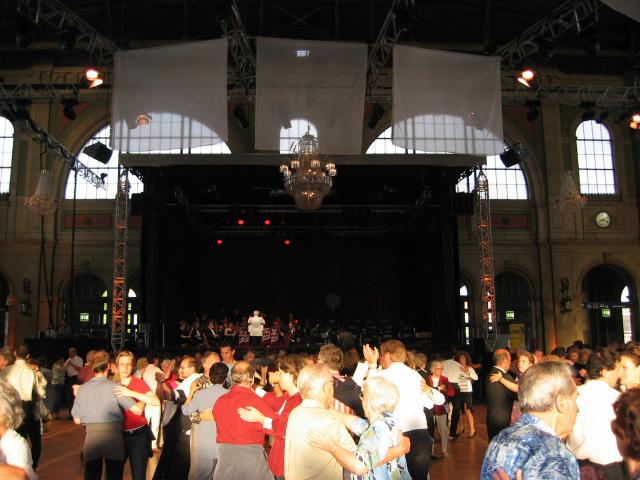 043146_Buehne_Tanzflaeche.jpg