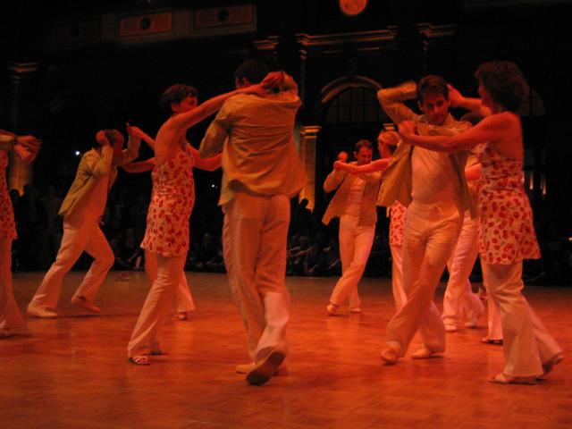 043231_Salsa-Show.jpg