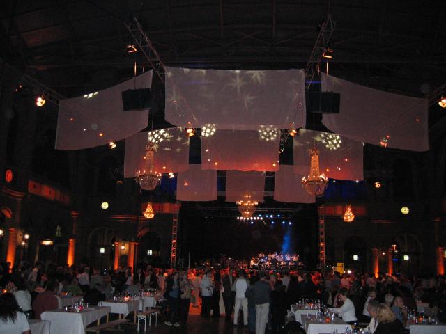 043241_Ballhalle.jpg