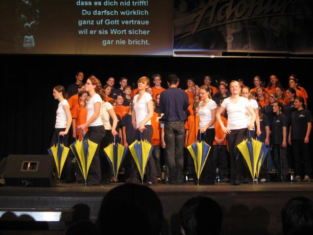 050875_Tanz_Unter_sim_Schutz.jpg