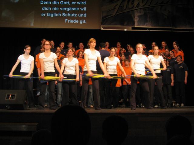 050883_Tanz_Unter_sim_Schutz.jpg