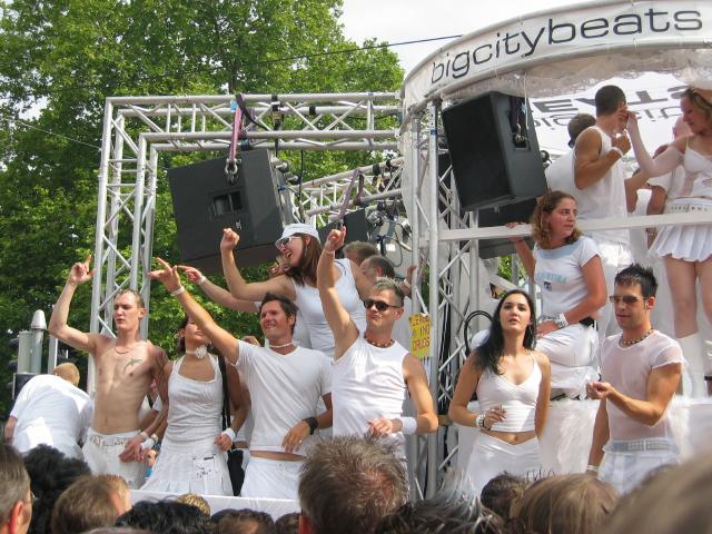 053944_Lovemobile_2.jpg