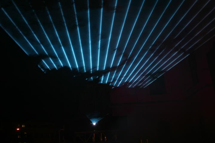05TB0666_Lasershow.jpg