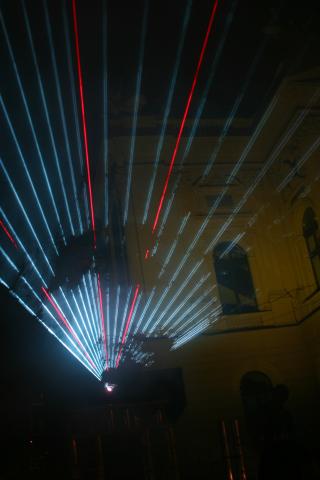 05TB0668_Lasershow.jpg