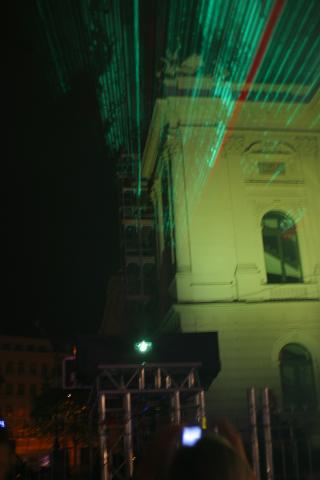 05TB0674_Lasershow.jpg