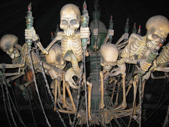 054306_toter_Kronleuchter.jpg