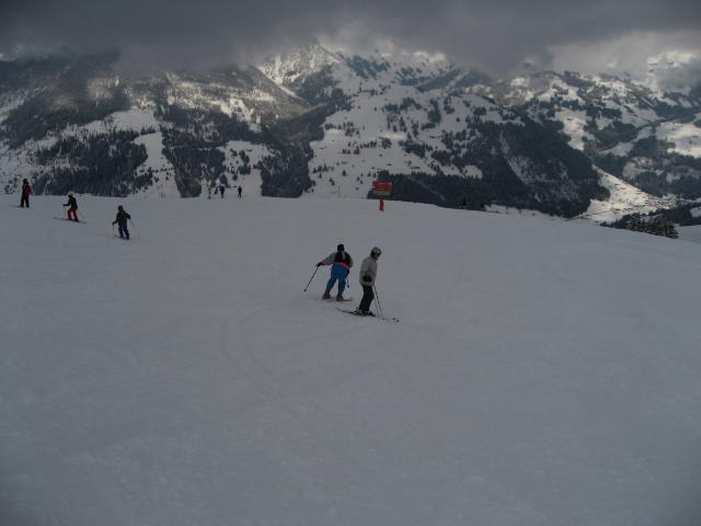 090440_Menschenslalom.jpg