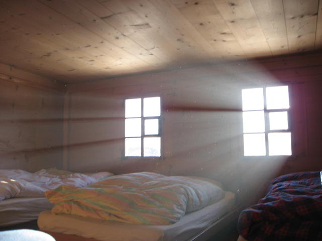 090828_Schlafzimmer_nach_Einfeuern.jpg