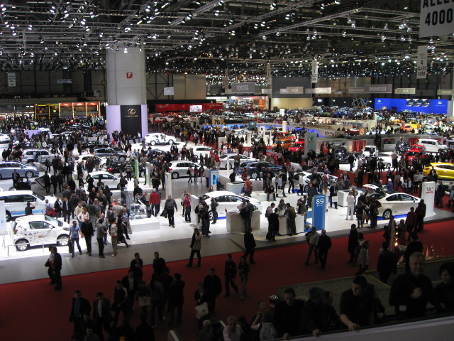 091060_Toyota-Stand.jpg