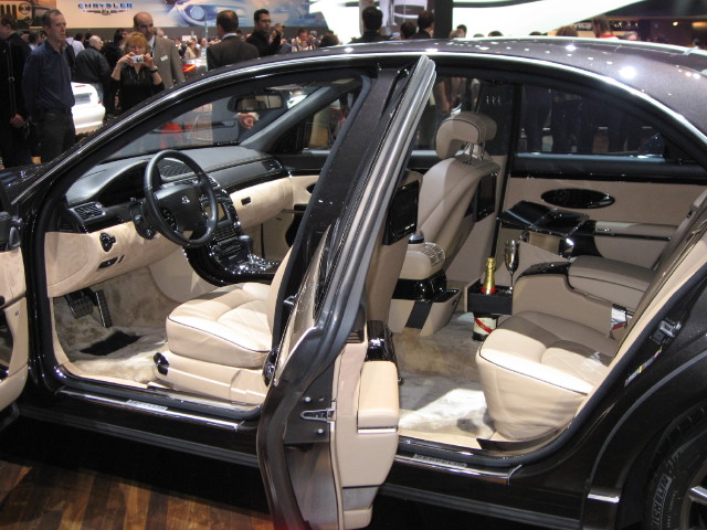 091072_Maybach_Zeppelin.jpg