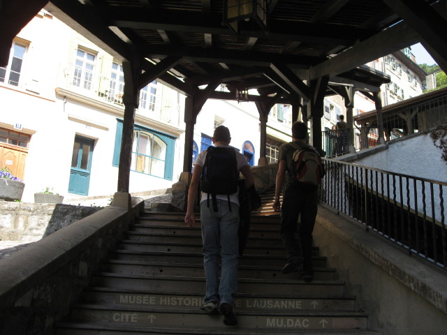 091303_Aufstieg_zum_Kathedrale.jpg