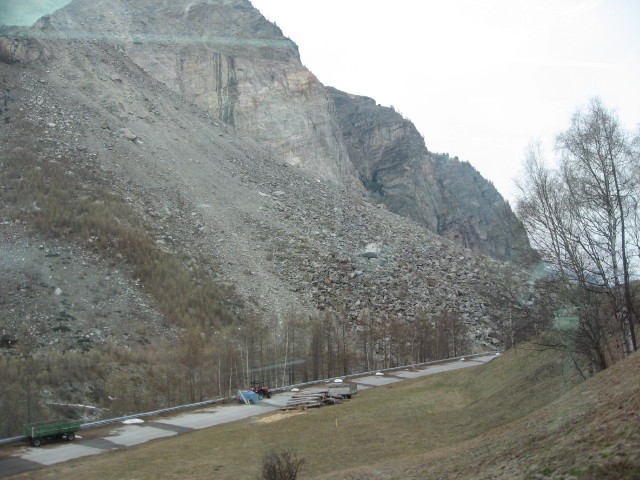 091626_Steinrutsch_von_Taesch.jpg