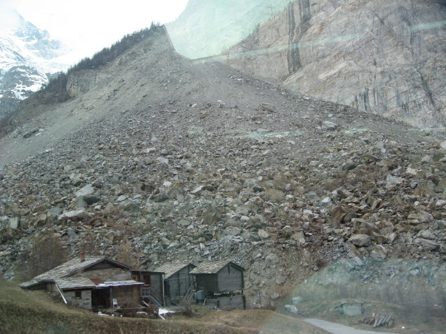 091630_Steinrutsch_von_Taesch.jpg
