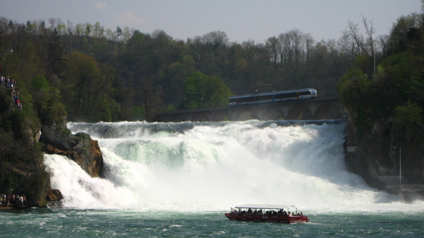 091848_FLIRT_auf_Rheinbruecke.jpg