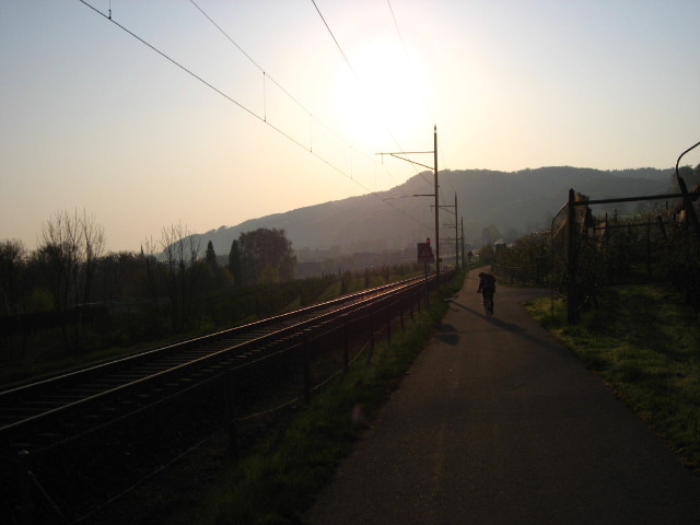 091933_Der_Bahn_entlang.jpg