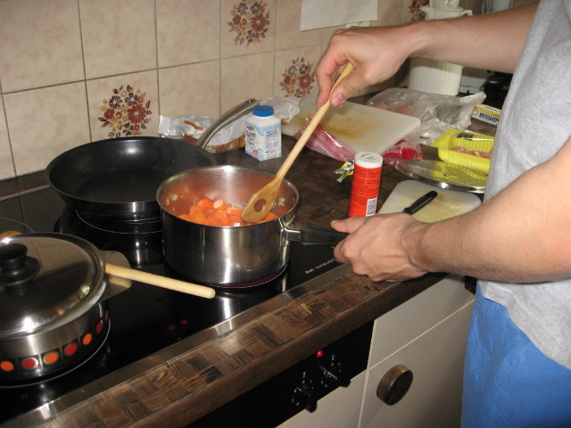 092232_beim_Kochen.jpg