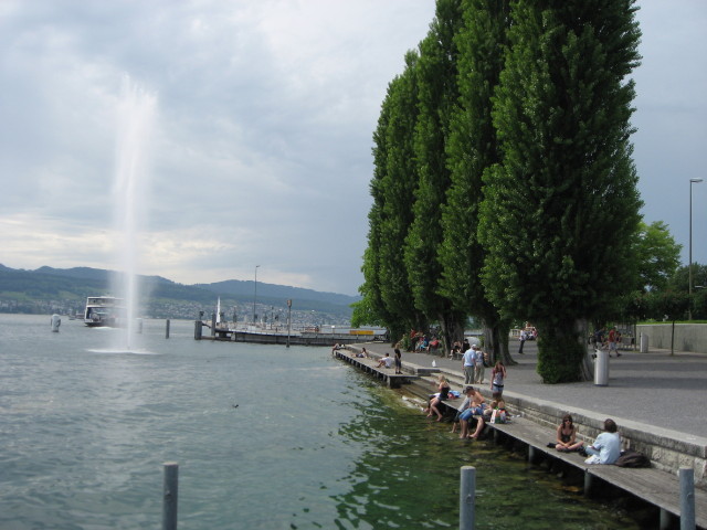 092272_Meilen_Springbrunnen.jpg