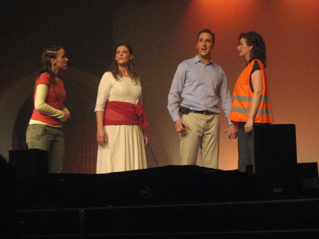 092503_Lea_Anael_Oliver_Arbeiterin.jpg