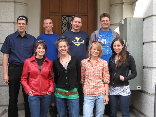 092793_reveil-Team.jpg