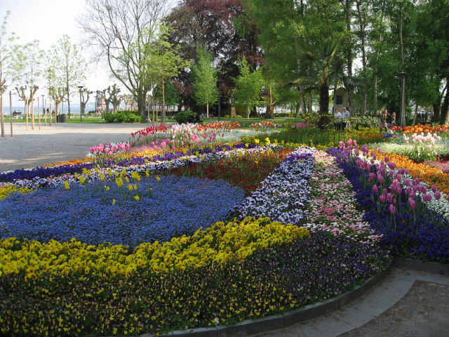 092165_Blumenbeete.jpg
