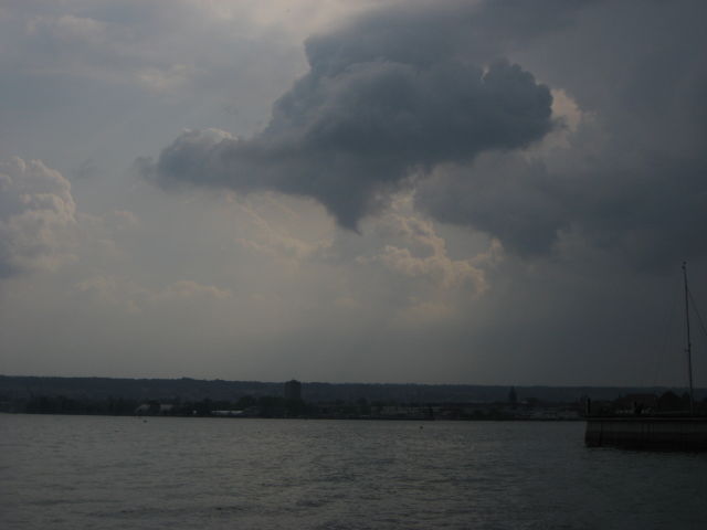 092171_Dunkle_Wolken.jpg